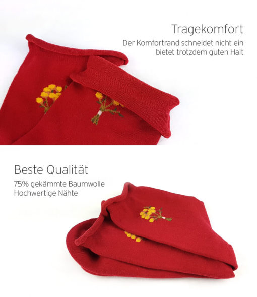 rote Socken mit Blumenmotiv